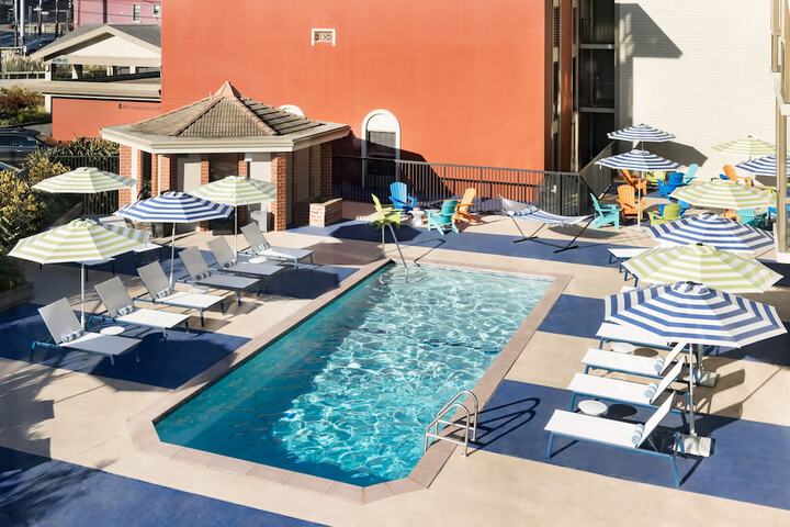 Hotel Caza