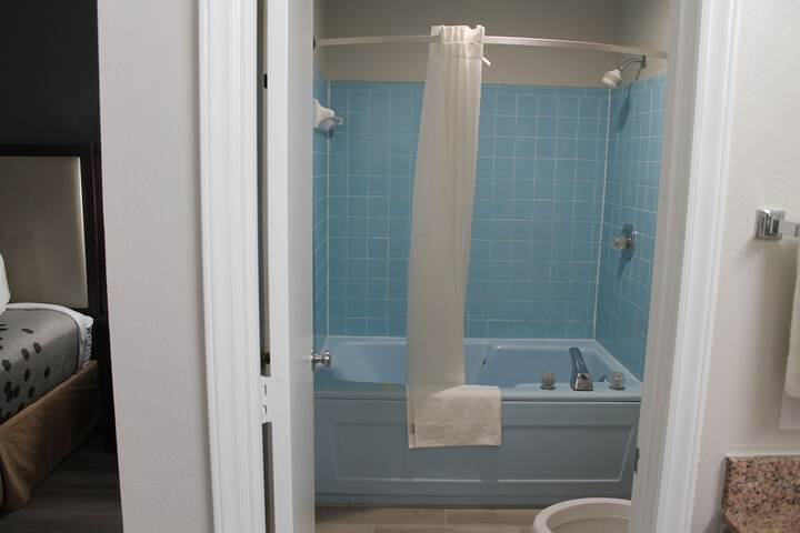 Room 20 of 42