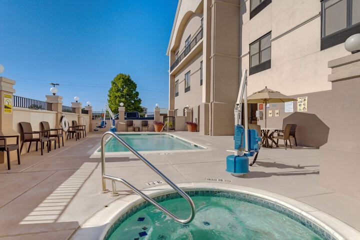 Pool 5 of 54