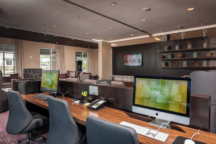Courtyard by Marriott Boston Littleton
