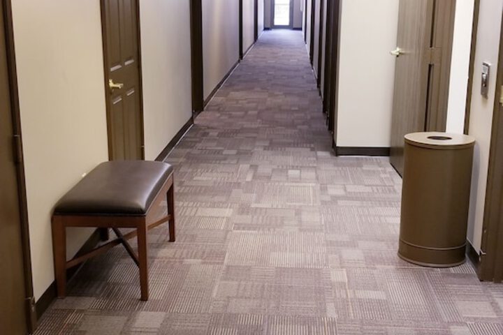 Ballroom/Hall 104 of 112