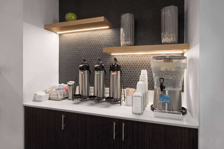 La Quinta Inn & Suites by Wyndham Meridian