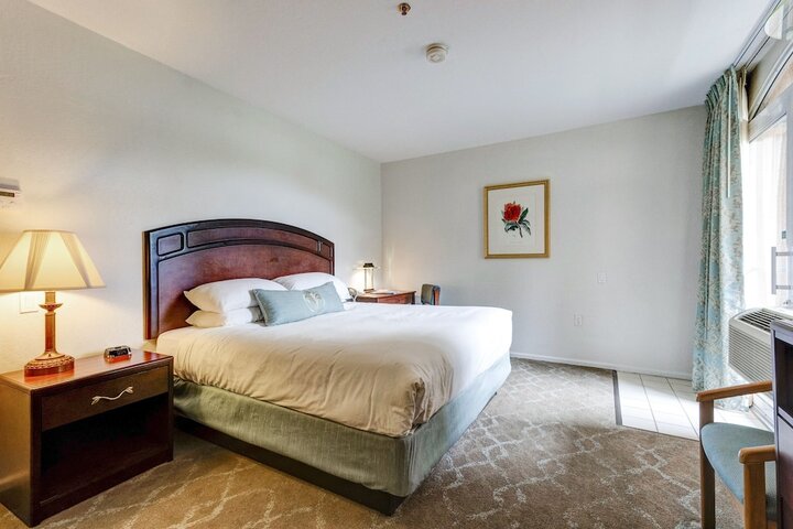 Room 100 of 165