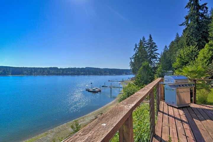 Waterfront Gig Harbor Home w / Furnished Deck