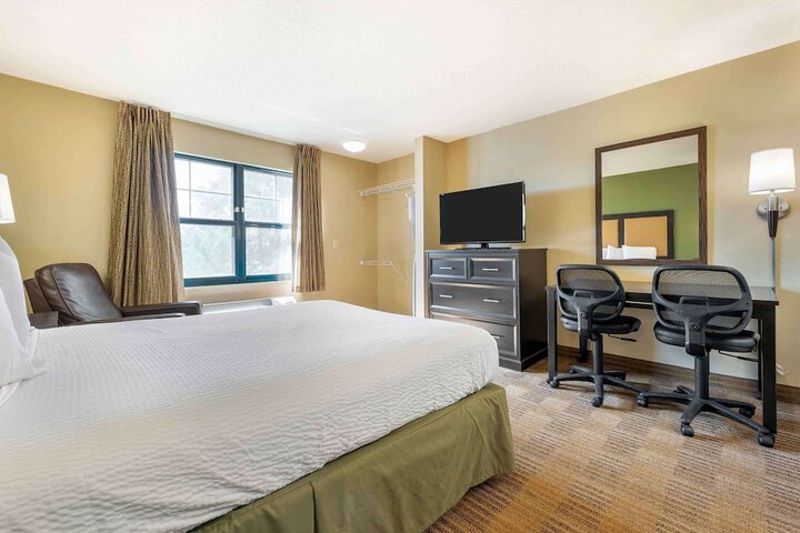 Extended Stay America Select Suites - St. Louis - O Fallon IL