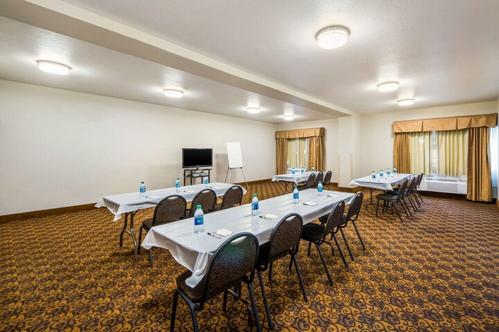 Quality Suites San Antonio Brooks City Base