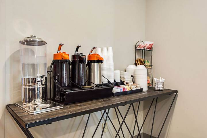 Breakfast/Coffee Service 36 of 37