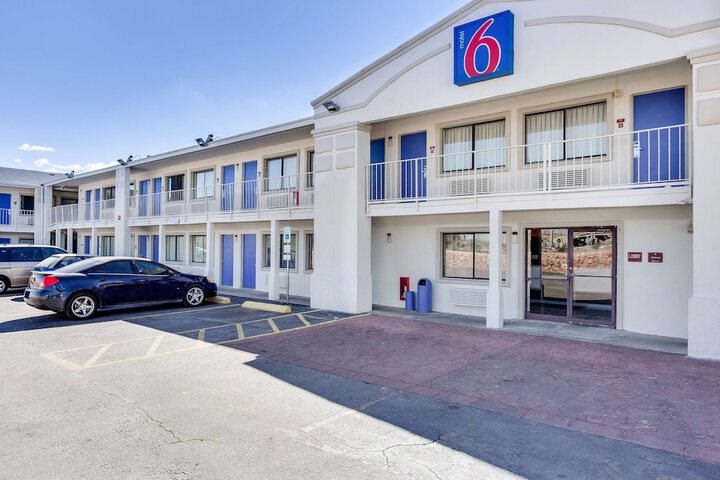 Hotel 3 of 39