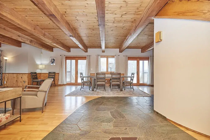 Grand Niagara Estate Lodge