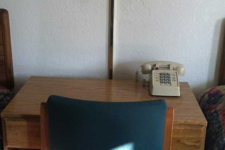 Room 8 of 15