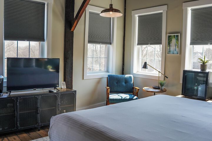 Old Mill Inn