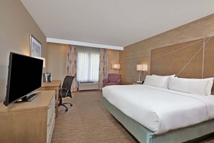 Holiday Inn Express & Suites New Cumberland by IHG