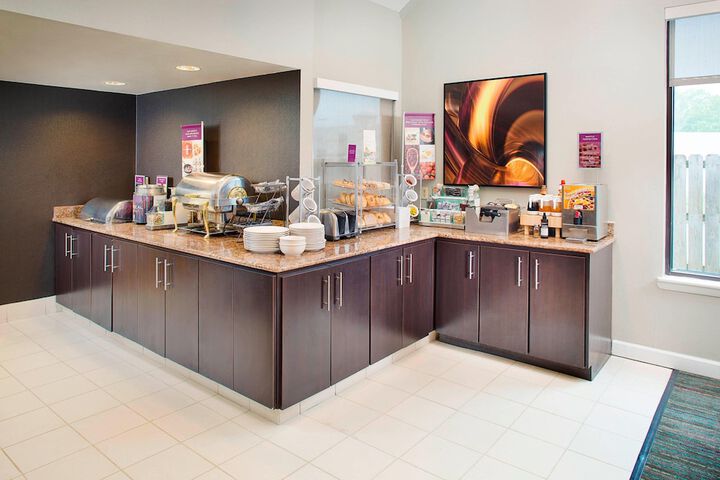 Breakfast/Coffee Service 15 of 17