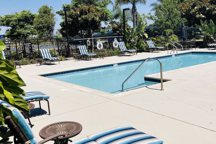 Pool 13 of 80