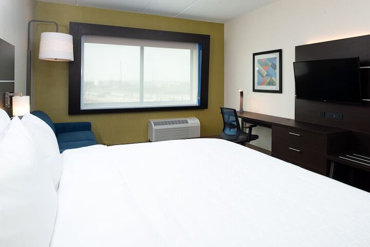Room 27 of 53