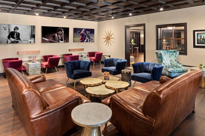 The Highlander Hotel Iowa City an Ascend Collection Hotel