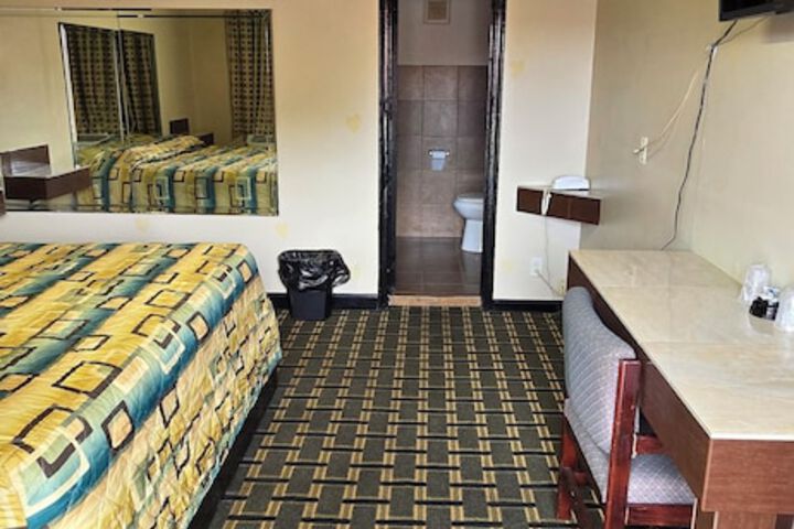 Room 31 of 35