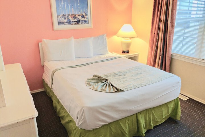 Room 15 of 61