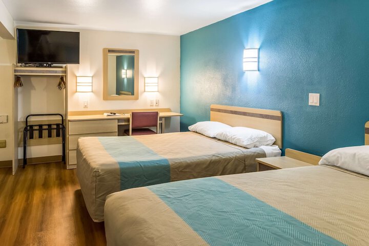 Motel 6 Albany OR