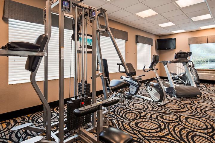 Best Western Plus Kenedy Inn