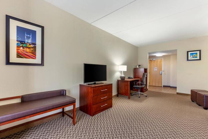 Comfort Suites Smyrna - Nashville Area