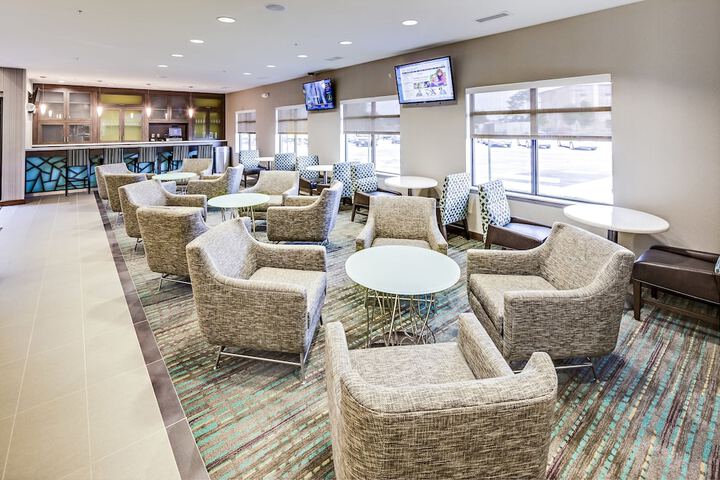 Residence Inn Akron South / Green