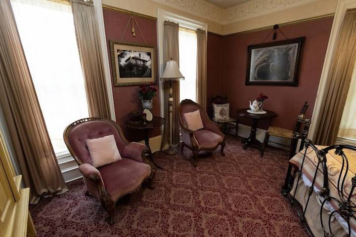 Room 13 of 31