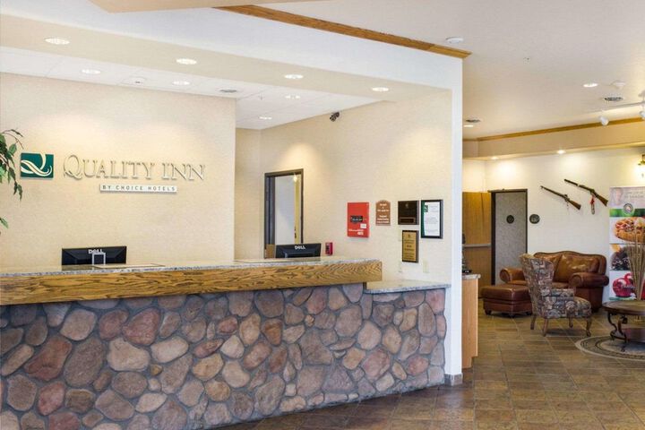 Quality Inn Oacoma - Chamberlain