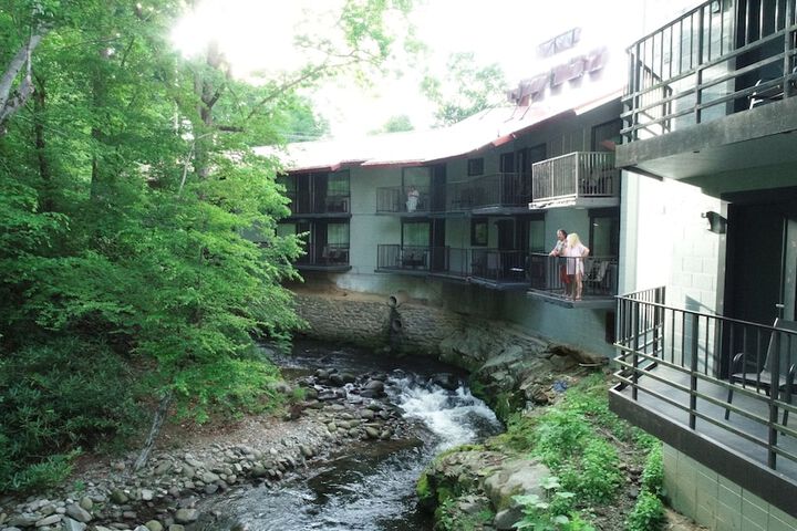 Hotel 3 of 55