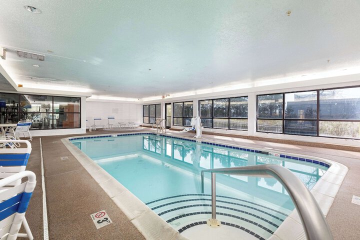 Pool 4 of 29