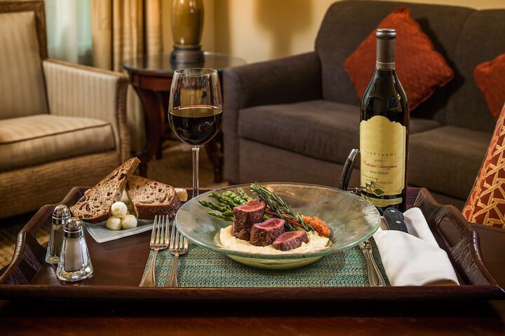 Dining 97 of 108