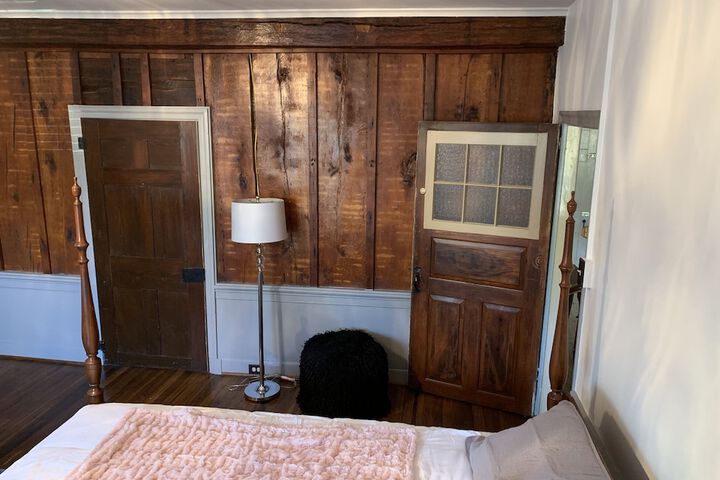 Room 11 of 17