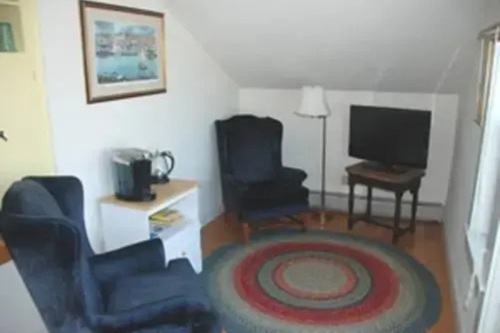 HALYARD GUEST HOUSE