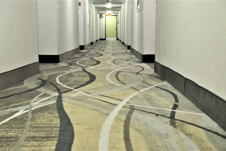 Ballroom/Hall 88 of 103