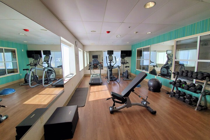 Holiday Inn Express & Suites Seattle North - Lynnwood by IHG