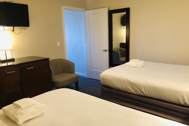 Room 28 of 53