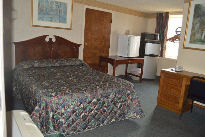 Room 25 of 36