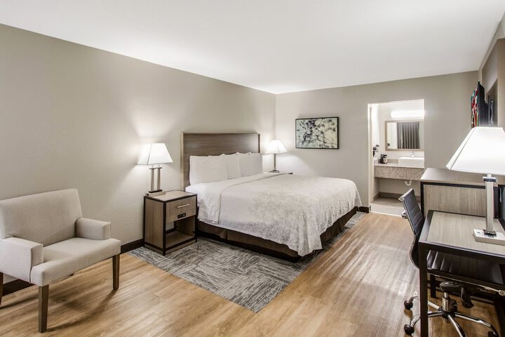 Red Roof Inn PLUS+ Dallas – Addison