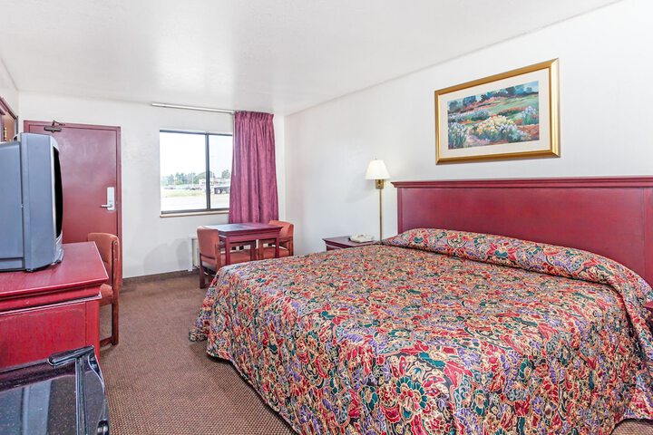Room 19 of 32