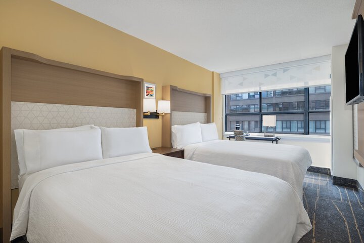 Holiday Inn Toronto Downtown Centre by IHG