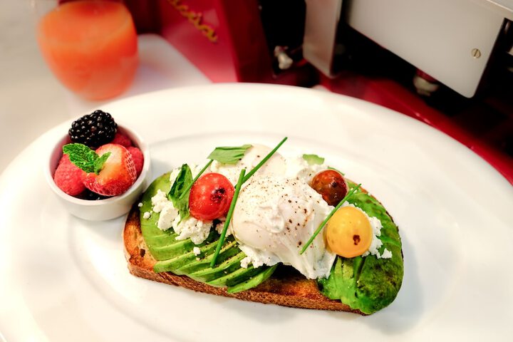 Breakfast/Coffee Service 202 of 242
