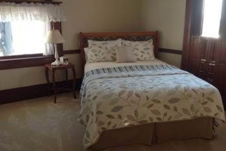 White Swan Inn Bed & Breakfast