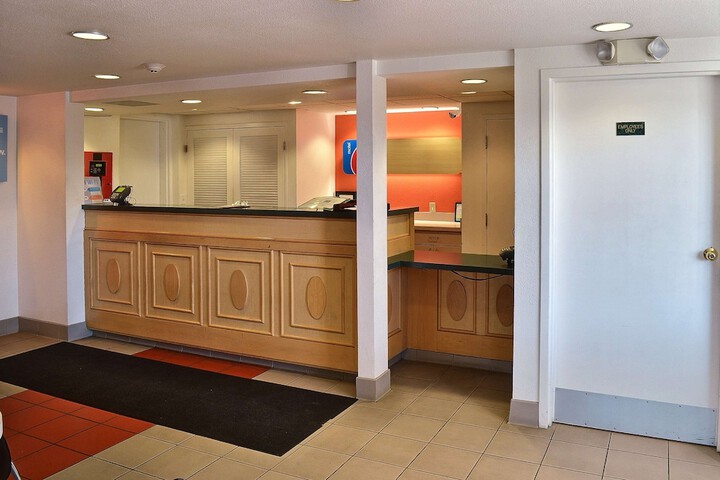 Hotel Interior 12 of 40