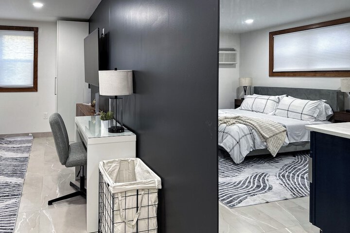 DTW Suites