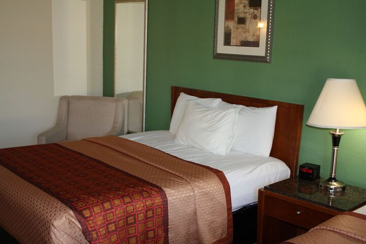 Room 18 of 62