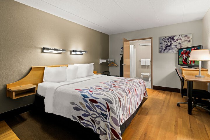 Room 12 of 37