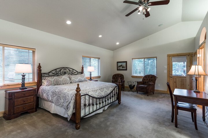 Pineview Lodge