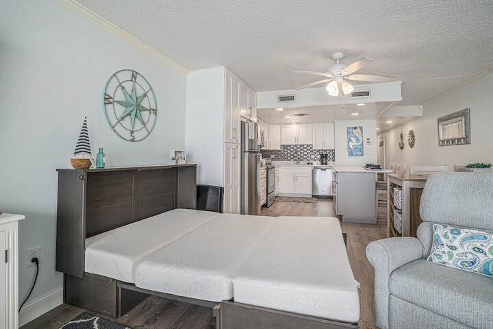 0206 Waters Edge Resort 1 Bedroom Condo by RedAwning