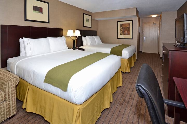 Room 10 of 41