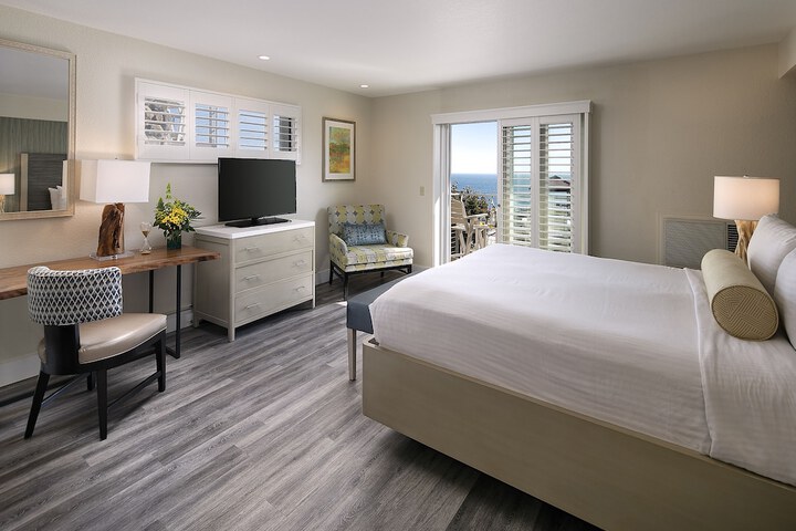 Inn at the Cove